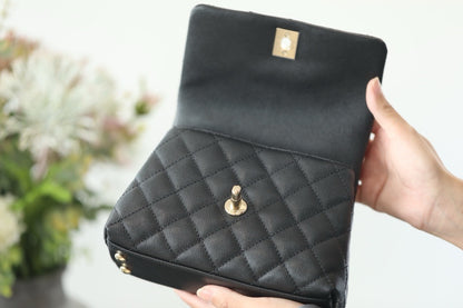 Chanel coco handle mini