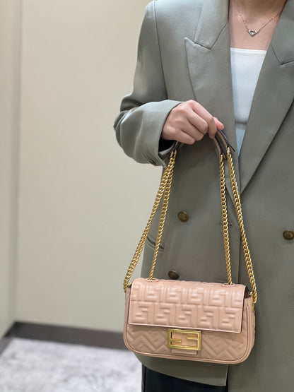 Fendi Baguette Chain Midi
 bag