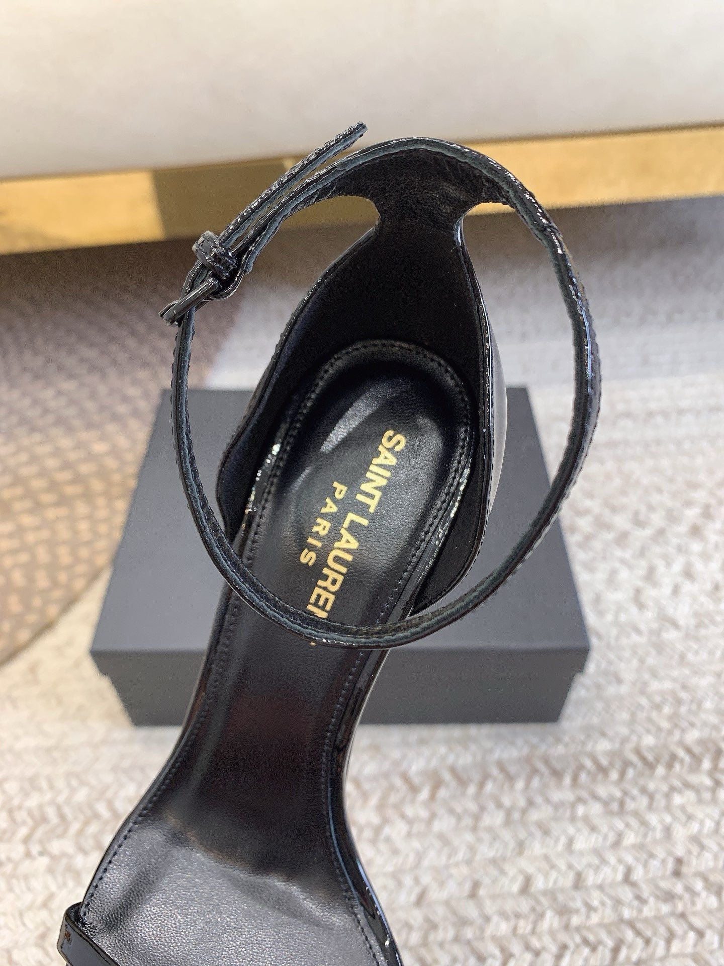 YSL OPYUM SANDALS IN PATENT LEATHER