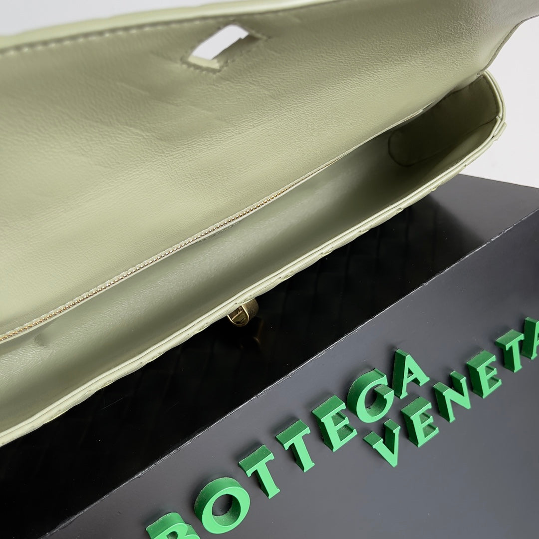 Bottega clutch Andiamo