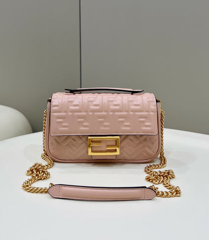 Fendi Baguette Chain Midi
 bag