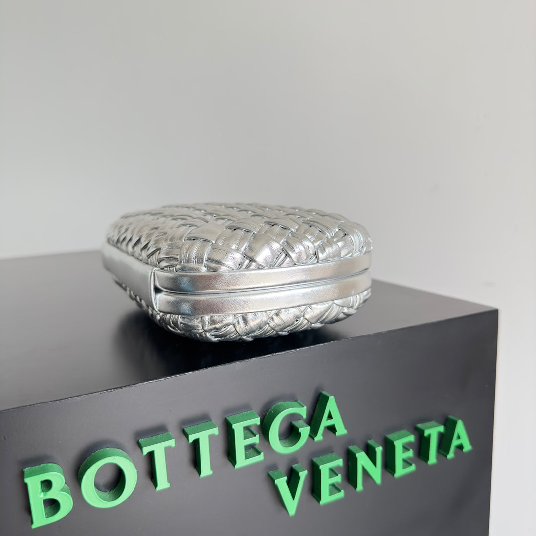 Bottega clutch kont