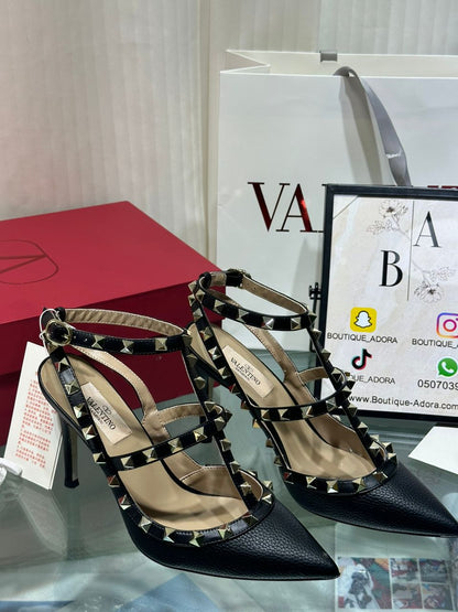 Valentino Rockstud leather pumps