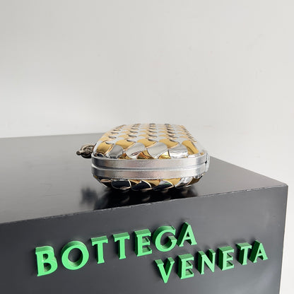 Bottega clutch kont