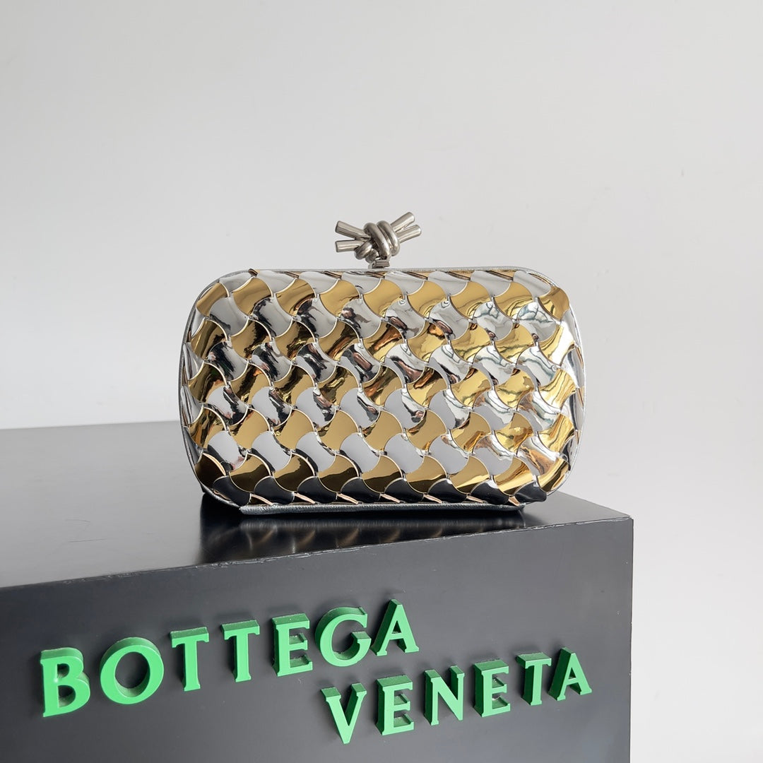 Bottega clutch kont