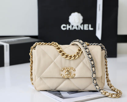 CHANEL 19 HANDBAG