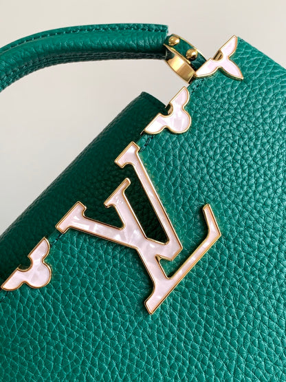 Lv CAPUCINES mini bag